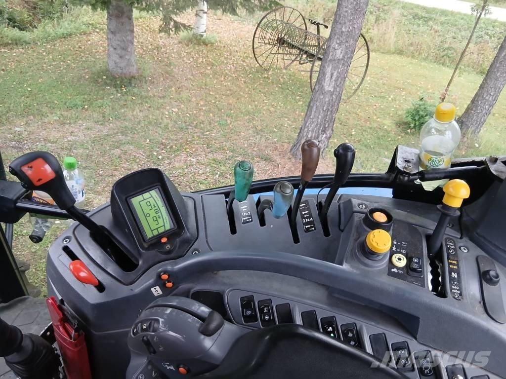 New Holland T 6040 曳引機