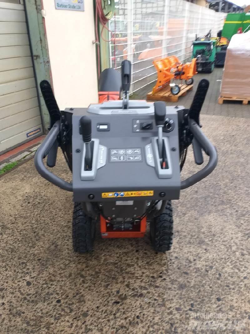 Husqvarna ST420 掃雪機