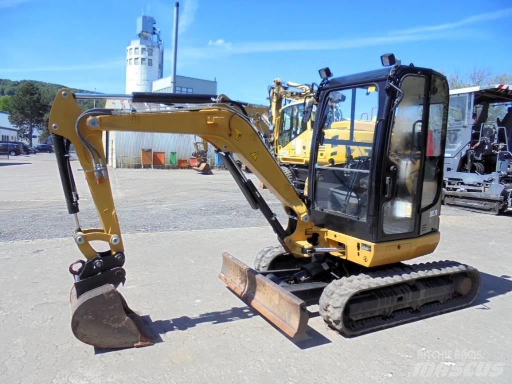 CAT 302.7 D CR 小型挖土機/掘鑿機<7t(小型挖掘機)