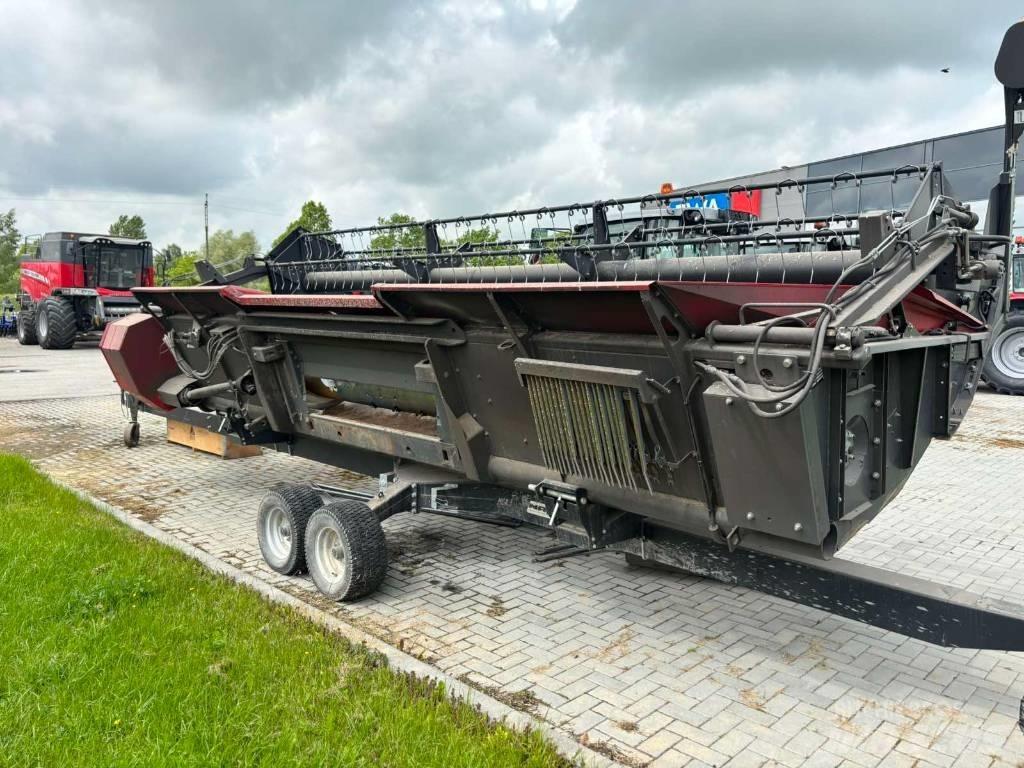 Massey Ferguson 7347 聯合收穫機