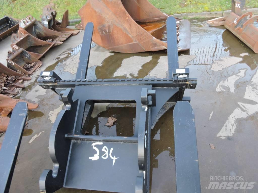  Palletvorken CW40 全路面起重機/吊車