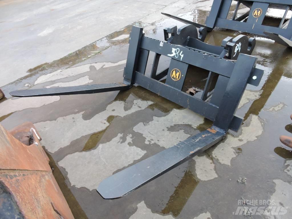  Palletvorken CW40 全路面起重機/吊車