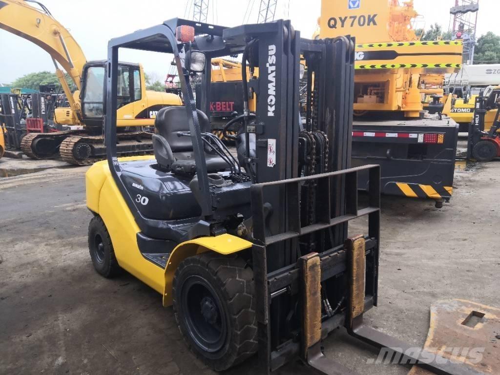 Komatsu 30 柴油卡車