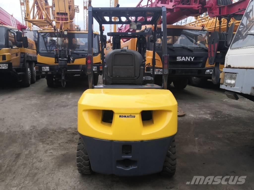 Komatsu 30 柴油卡車
