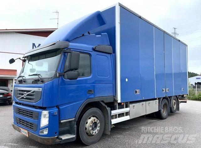 Volvo FM330 6x2 貨箱式卡車
