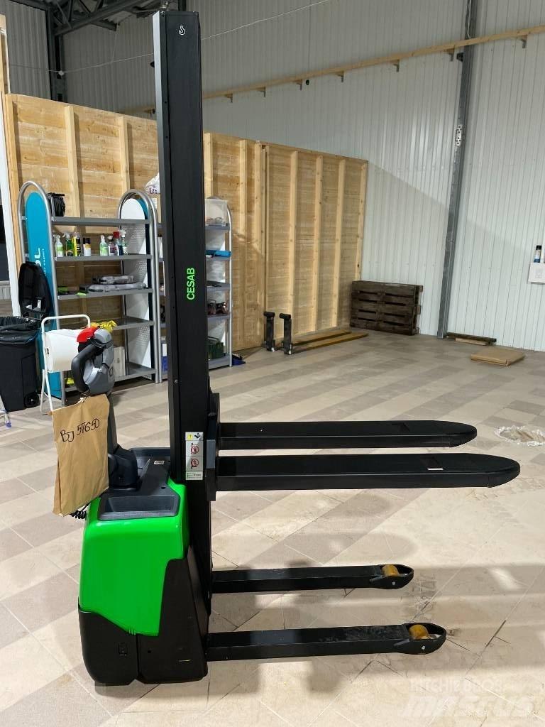 Cesab S 110 行走控制式堆積機