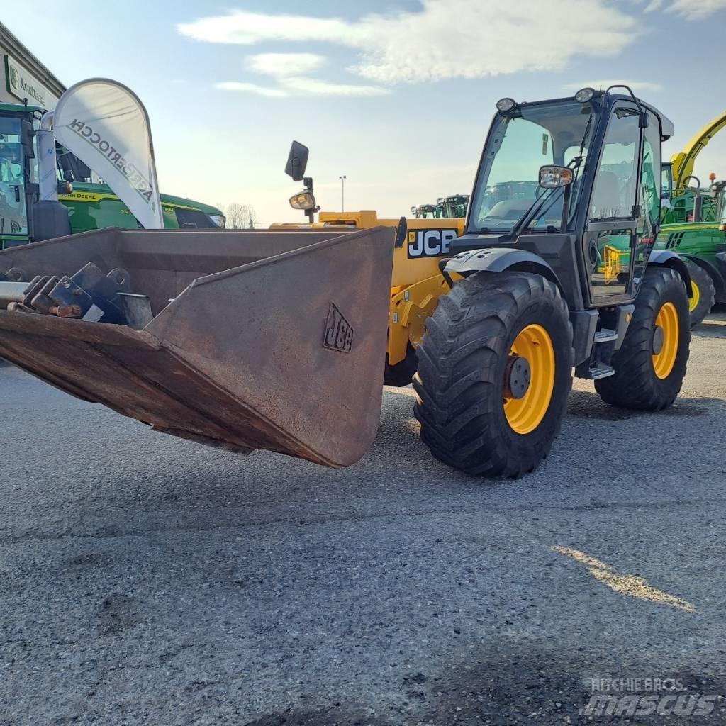 JCB 550-80 農業用伸縮臂裝載機