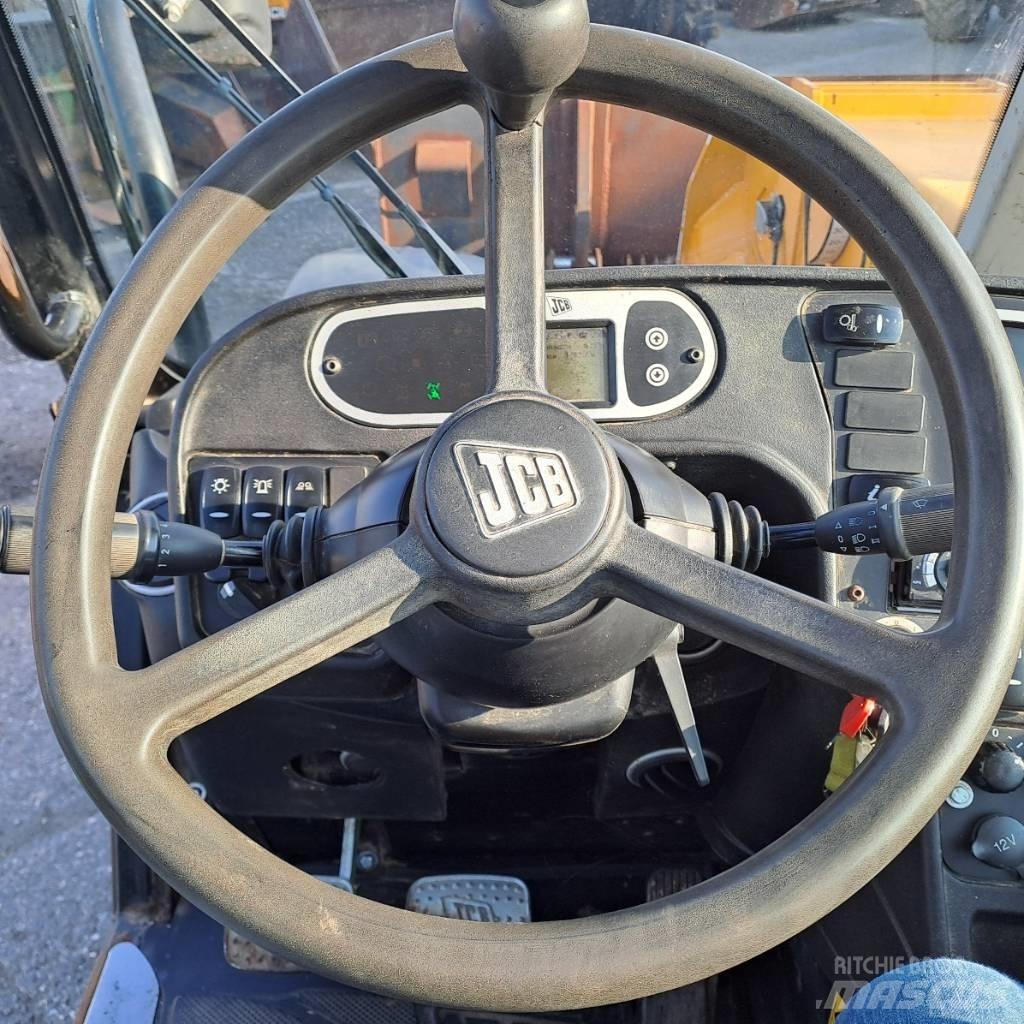 JCB 550-80 農業用伸縮臂裝載機