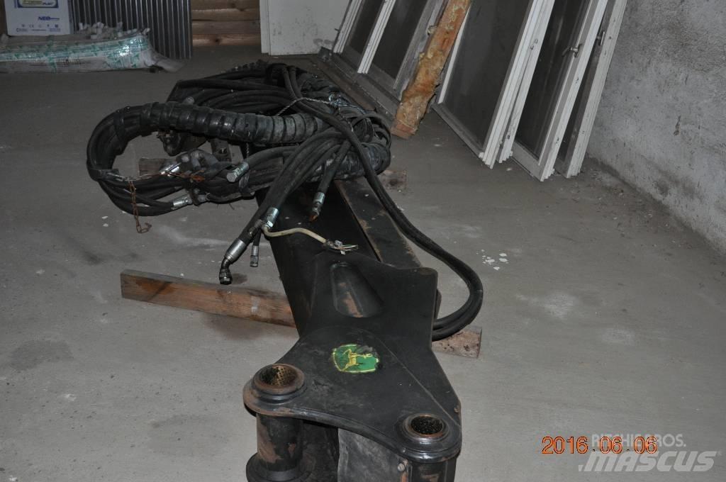 John Deere 1270D 底盤和懸架