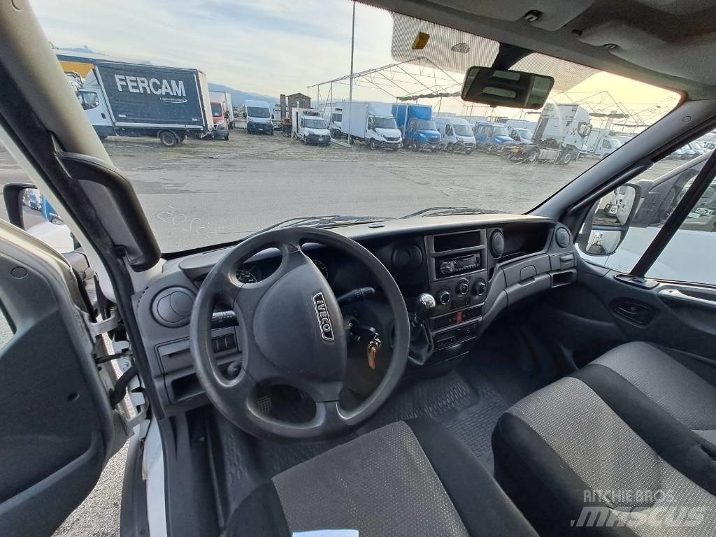 Iveco DAILY 60C17 貨箱式卡車