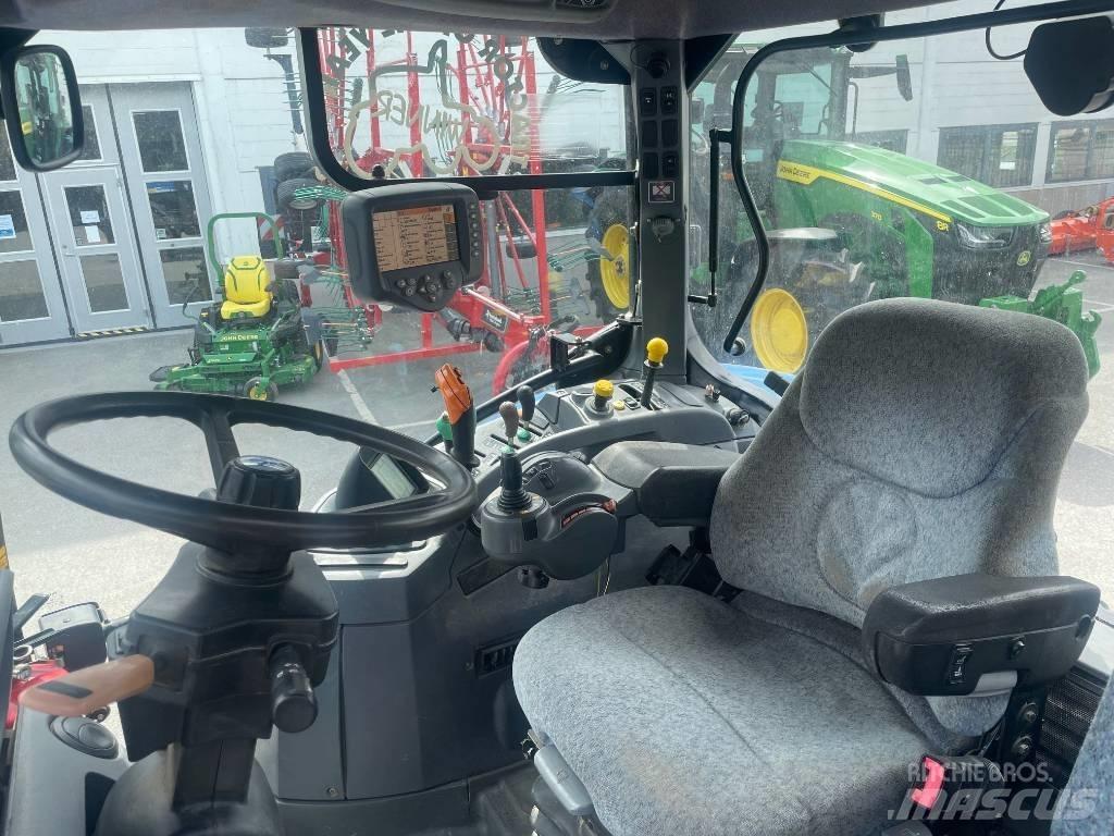 New Holland T 7060 曳引機