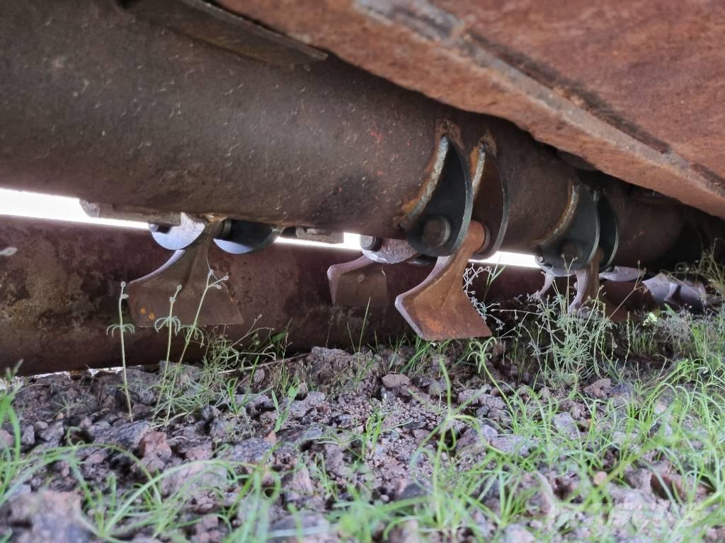 Perugini MSF 240 其他農業機械