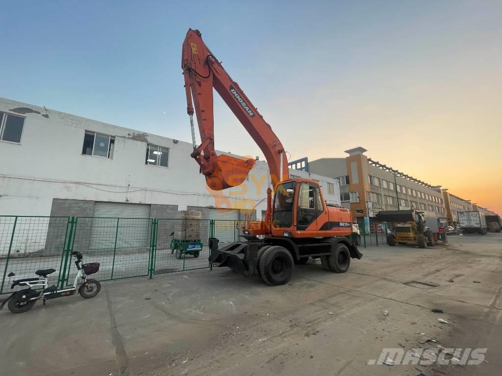 Doosan DH210W-7 旋轉式挖土機/掘鑿機/挖掘機