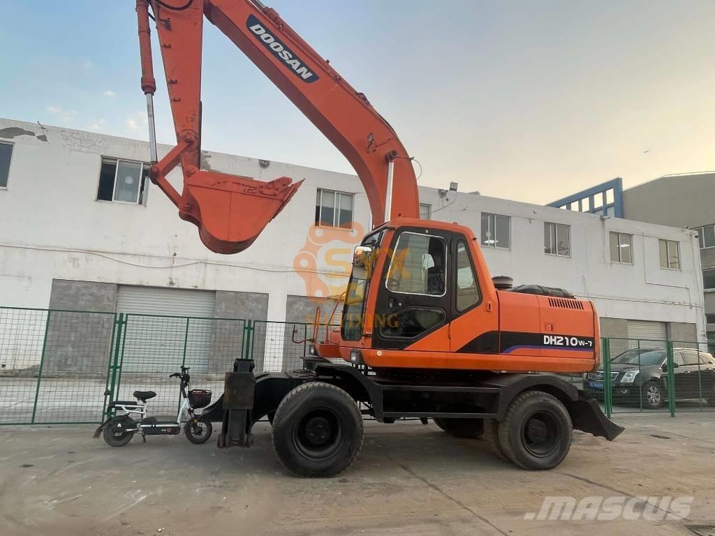 Doosan DH210W-7 旋轉式挖土機/掘鑿機/挖掘機