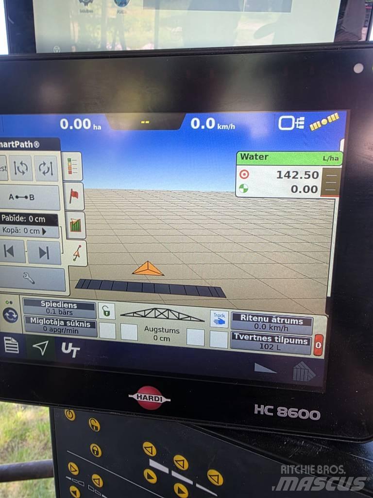 Hardi Navigator 4000 牽引式噴霧機