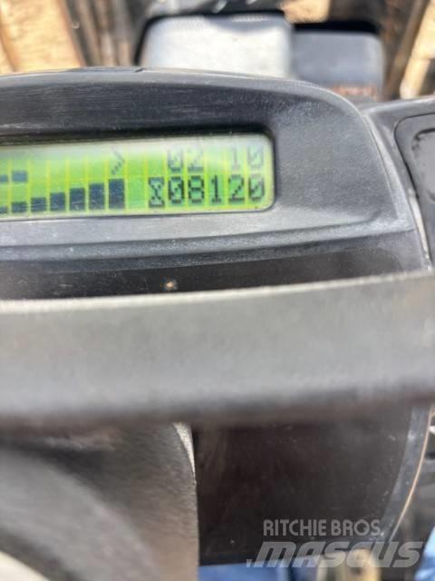 Yale 25 GDPVX 柴油卡車