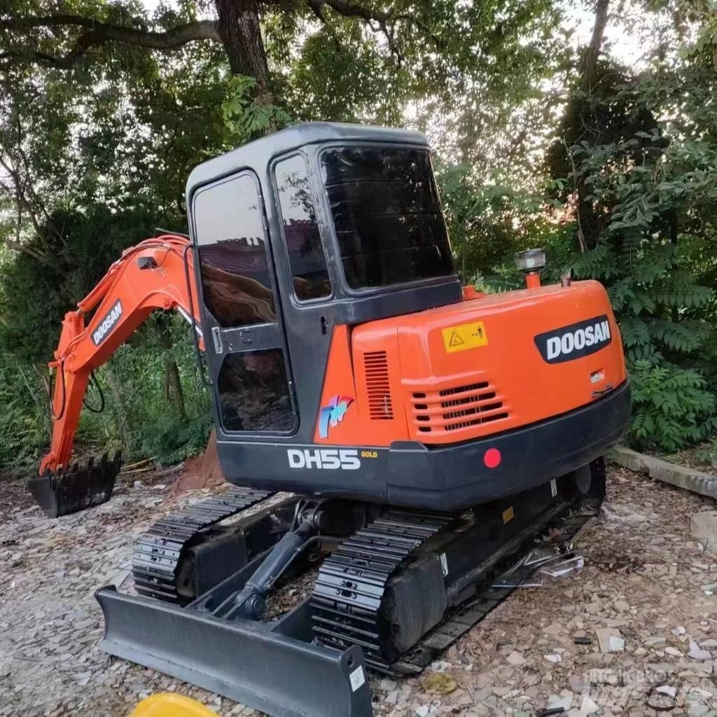 Doosan DH 55 小型挖土機/掘鑿機<7t(小型挖掘機)