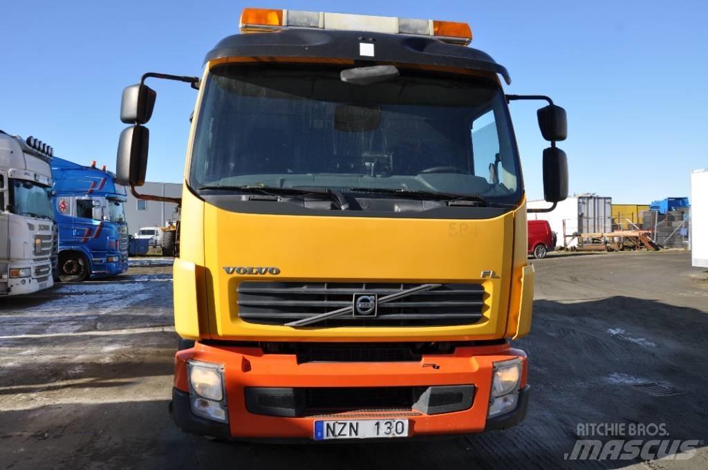 Volvo FL 4X2 垃圾車