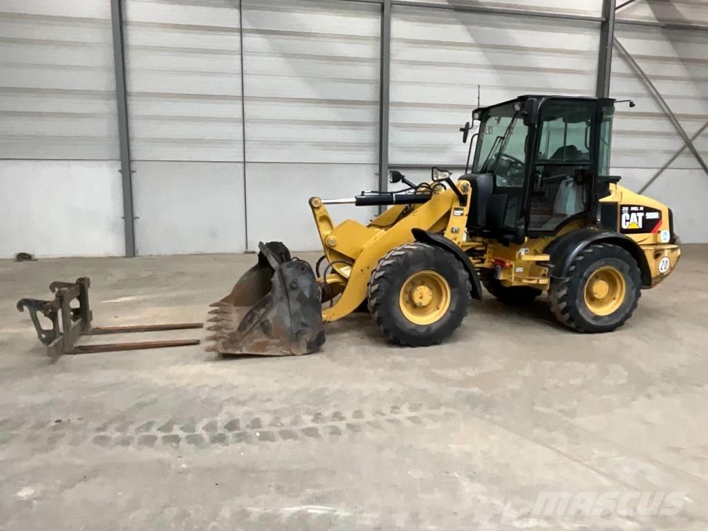 CAT 908 H 2 輪胎式裝載機