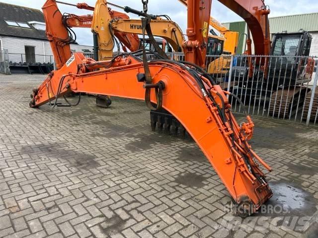 Hitachi ZX 130 反向鏟