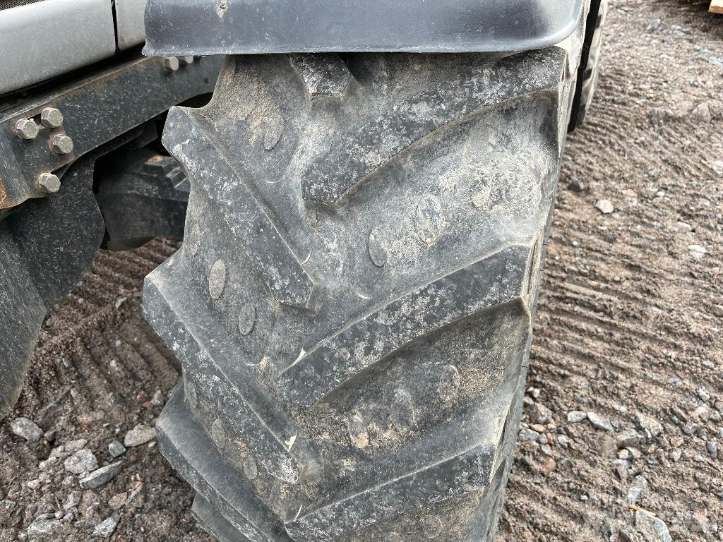 Valtra N 121 HT 曳引機