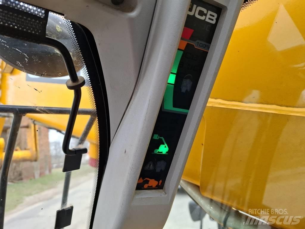 JCB 535-125 伸縮臂操作車