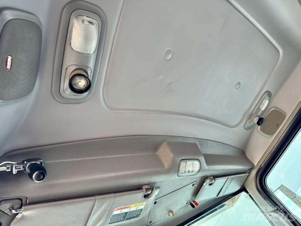 Peterbilt 388 曳引機組件