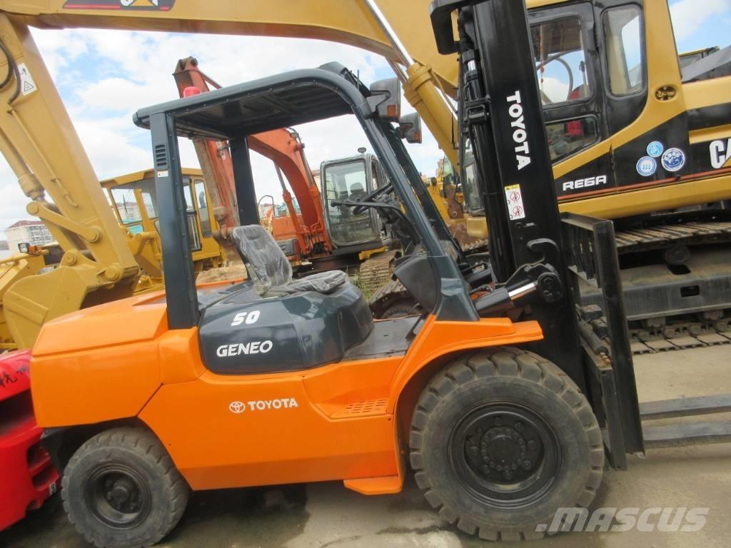 Toyota FD 50 柴油卡車