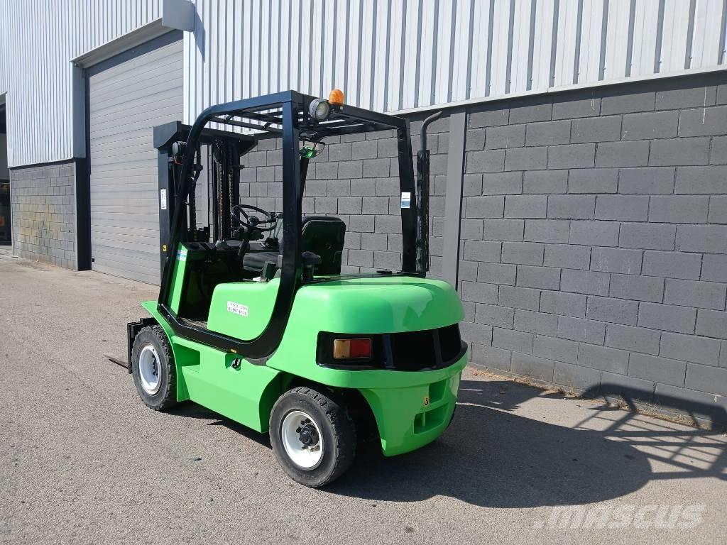 Clark CMP 25 柴油卡車