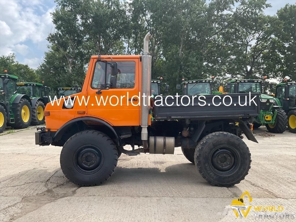 Mercedes-Benz Unimog 全地形車