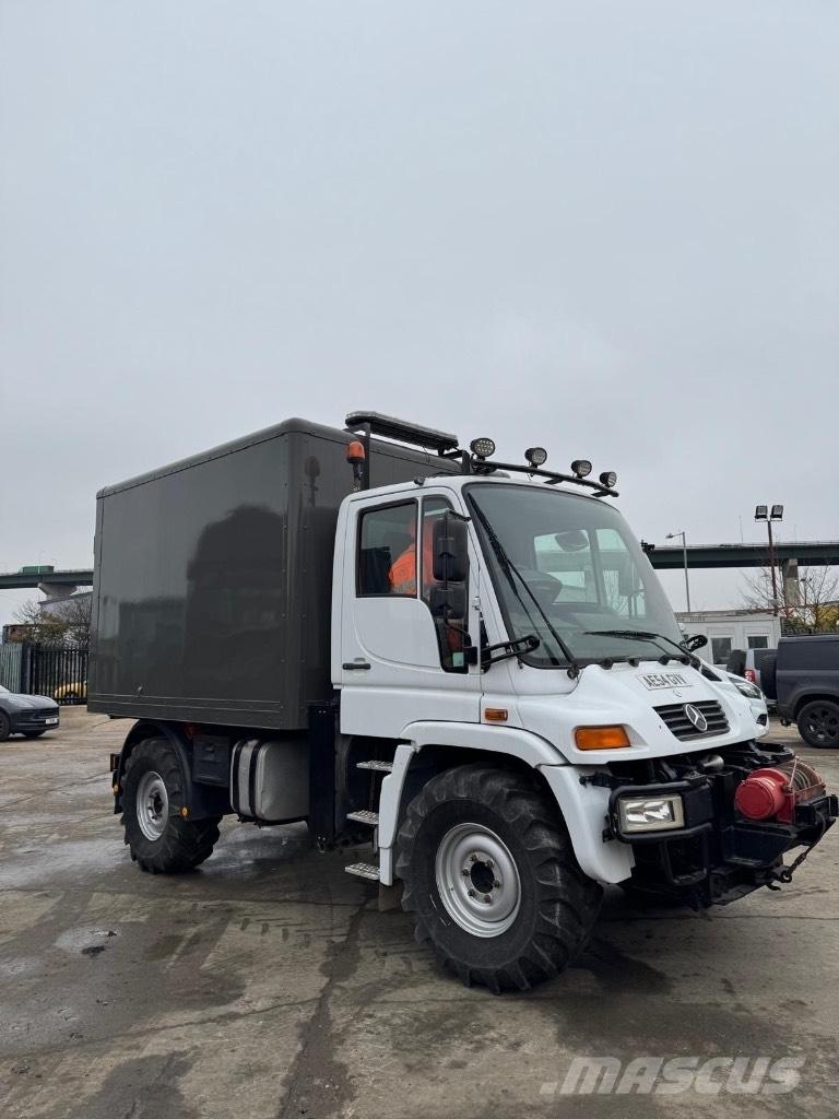 Unimog U300 多用途機械