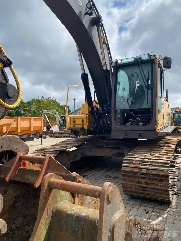 Volvo EC 220 D 履帶式 挖土機/掘鑿機/挖掘機