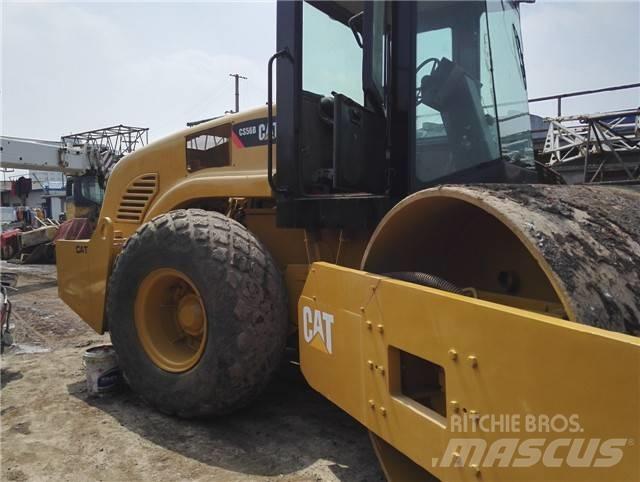 CAT CS 56 B 單輪滾壓機