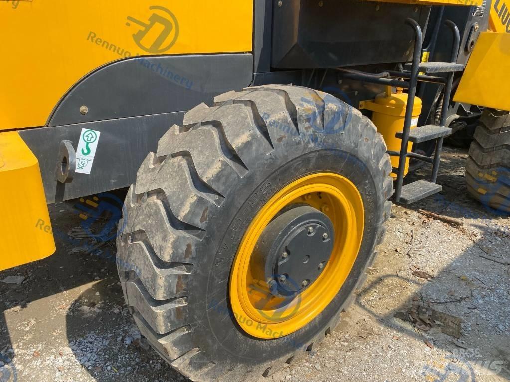 LiuGong CLG 836 輪胎式裝載機