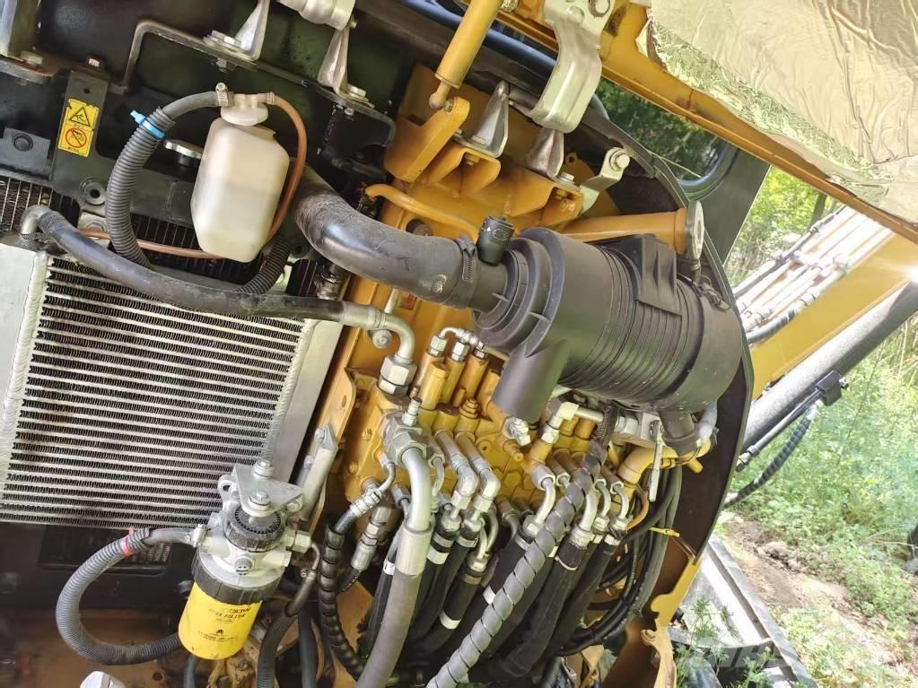 CAT 303.5 E CR 小型挖土機/掘鑿機<7t(小型挖掘機)