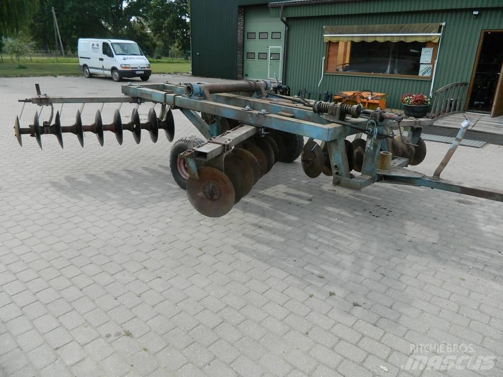 Fiskars FTR32 圓盤耙