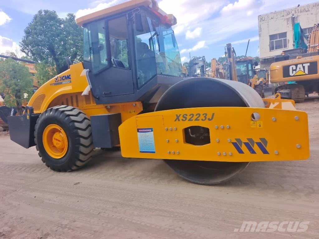 XCMG XS223J 單輪滾壓機