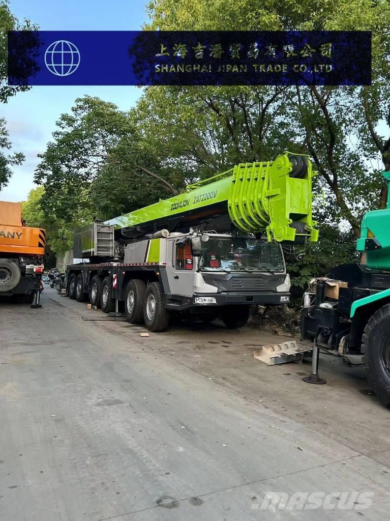 Zoomlion ZAT 2200 V 全路面起重機/吊車