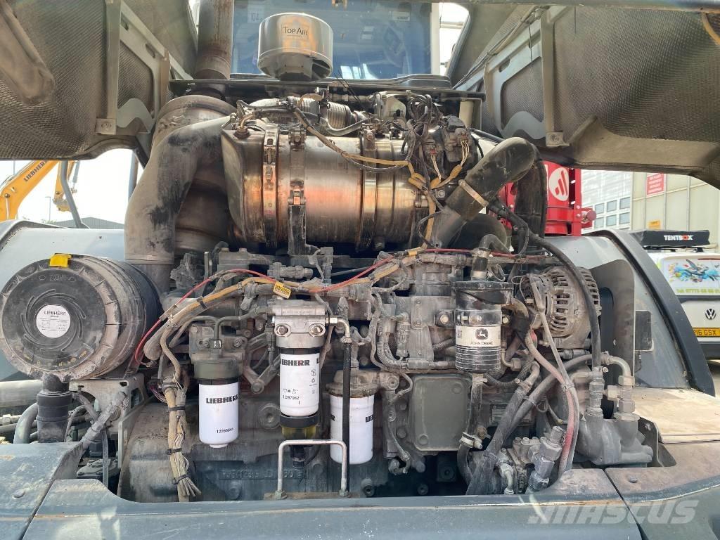 Liebherr L546 輪胎式裝載機