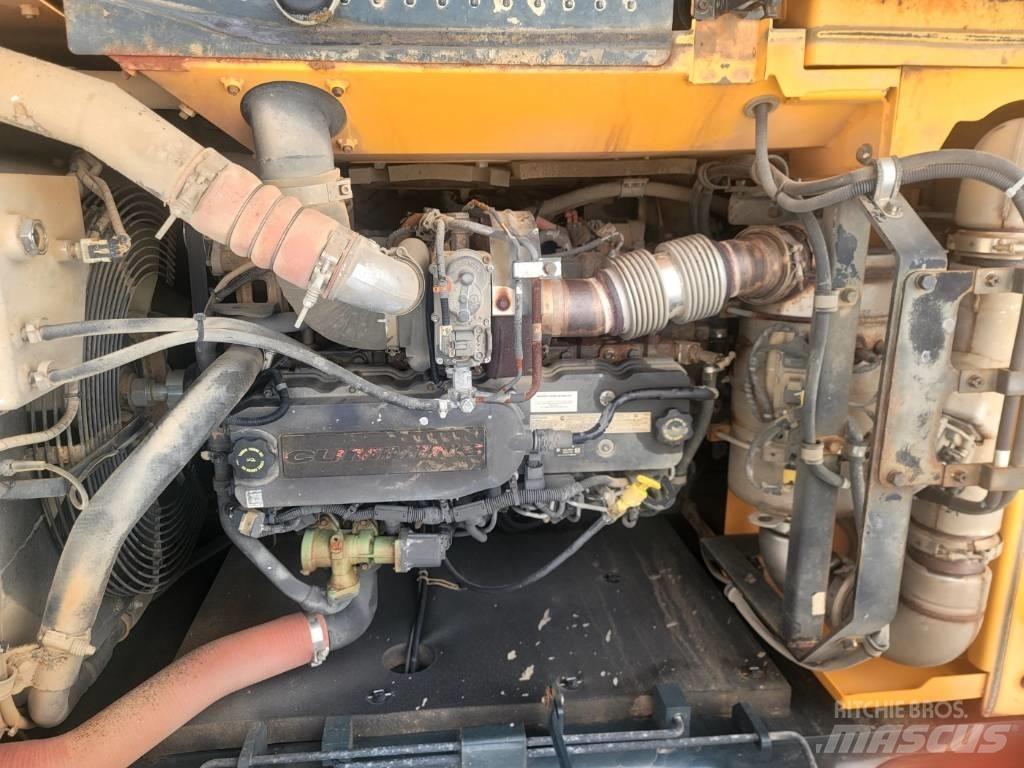 Hyundai HX 220 履帶式 挖土機/掘鑿機/挖掘機