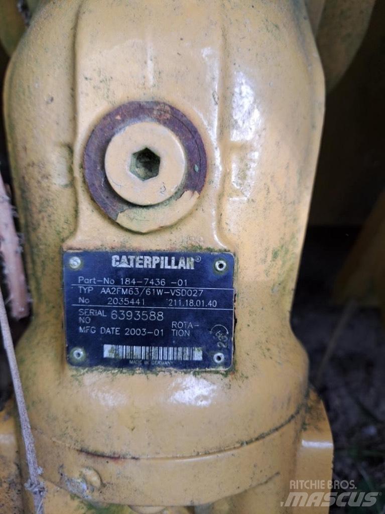 CAT 663 E 物料處理和放置設備