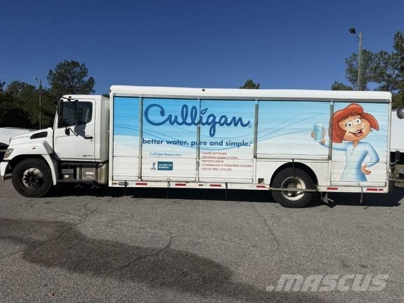 Hino 338 飲料運輸卡車