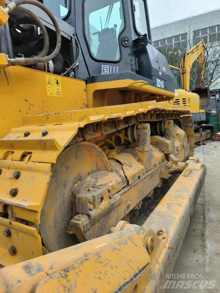 Shantui SD 16 平土機