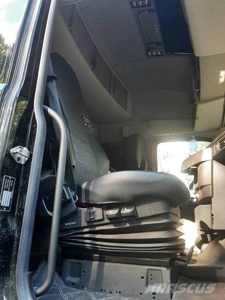 Volvo FH 13 商用底盤車