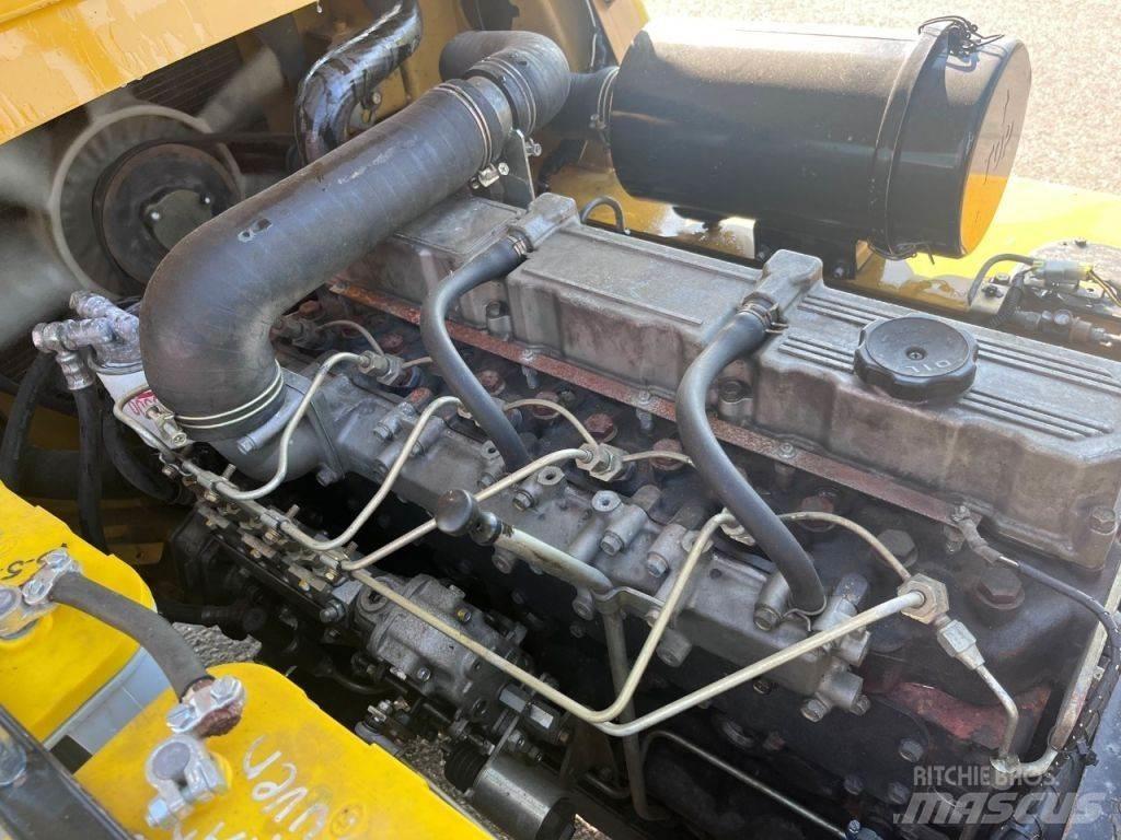 CAT DP40K2 柴油卡車