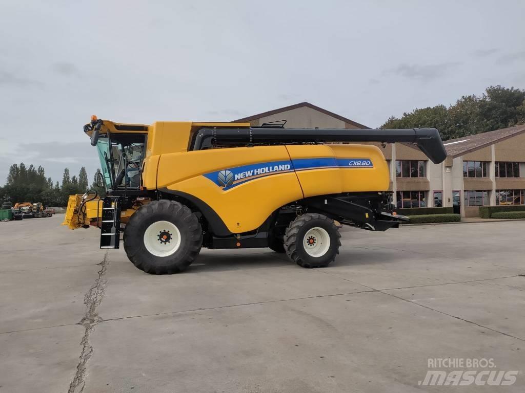 New Holland CX 8.80 聯合收穫機