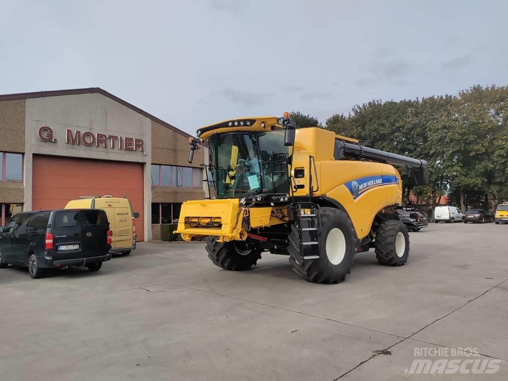 New Holland CX 8.80 聯合收穫機