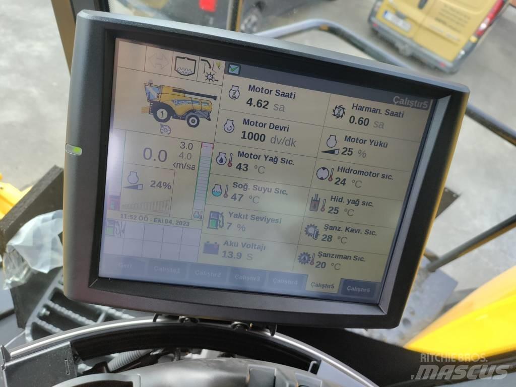 New Holland CX 8.80 聯合收穫機