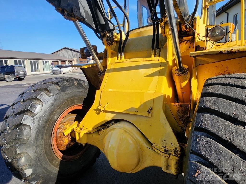 Volvo BM LM846 輪胎式裝載機