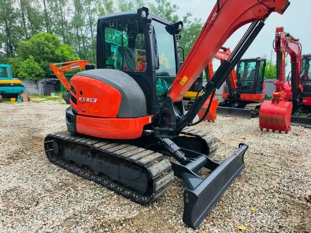 Kubota KX 163-5 小型挖土機/掘鑿機<7t(小型挖掘機)
